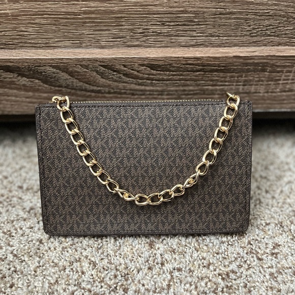 New Michael Kors Belt Bag - Picture 5 of 7